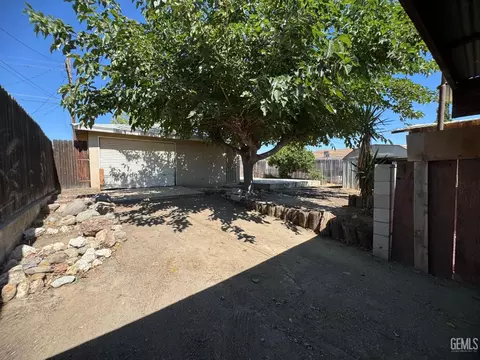 503 Van Buren, Taft, CA 93268 photo 9