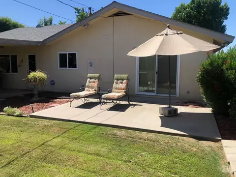 Exterior - 2324 9th St, Wasco, CA 93280 photo 2 of 6