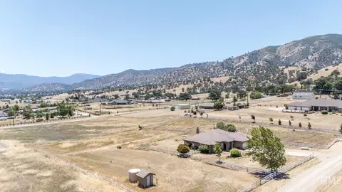 View/Area - 20900 Fallen Leaf Dr, Tehachapi, CA 93561 photo 16 of 19