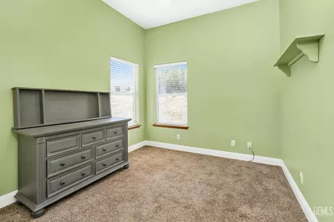 Bedroom - 20900 Fallen Leaf Dr, Tehachapi, CA 93561 photo 3 of 3