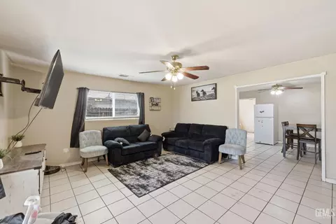 Living - 161 W 2 Nd, Buttonwillow, CA 93206 photo 1 of 1
