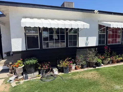 1222 E 18 Th St, Bakersfield, CA 93305