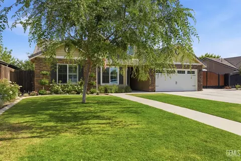 Exterior - 14908 Cotton Blossom Ave, Bakersfield, CA 93314 photo 2 of 9