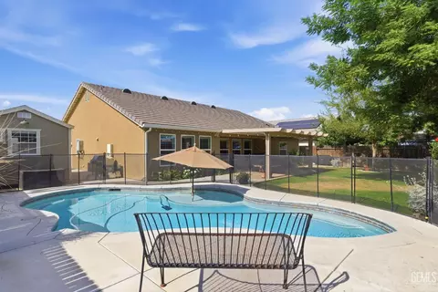 Exterior - 14908 Cotton Blossom Ave, Bakersfield, CA 93314 photo 9 of 9