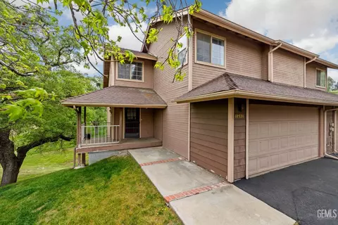 Exterior - 18520 Glenview Ct, Tehachapi, CA 93561 photo 3 of 12