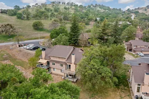 View/Area - 18520 Glenview Ct, Tehachapi, CA 93561 photo 5 of 5