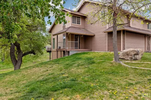 18520 Glenview Ct, Tehachapi, CA 93561