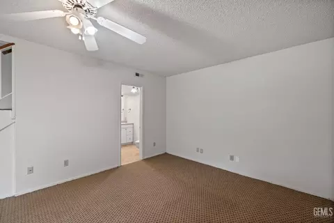 Bedroom - 18520 Glenview Ct, Tehachapi, CA 93561 photo 1 of 9