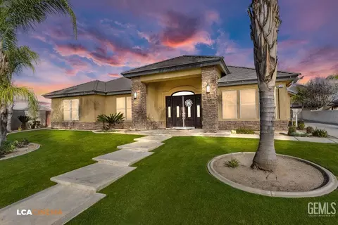 4140 Meadow Lake Dr, Bakersfield, CA 93314