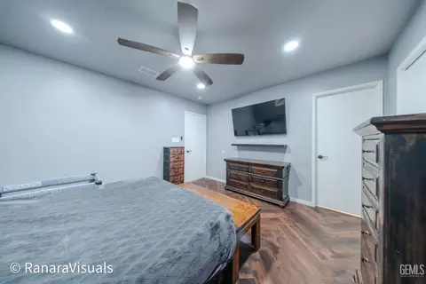 Bedroom - 5401 Midsummer Dr #B, Bakersfield, CA 93308 photo 2 of 2