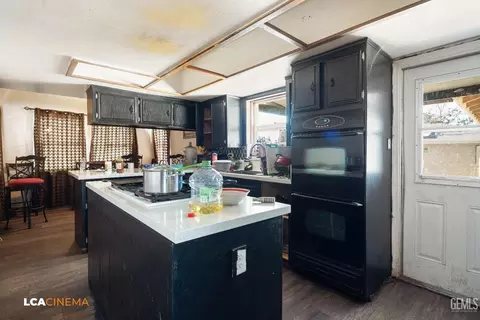 184 W 1st St, Buttonwillow, CA 93206 photo 4