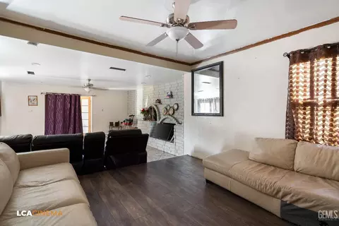 184 W 1st St, Buttonwillow, CA 93206 photo 5