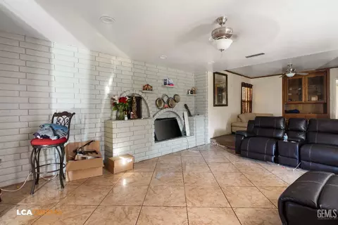 184 W 1st St, Buttonwillow, CA 93206 photo 7