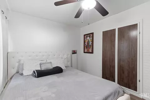 Bedroom - 341 Plumtree Dr, Arvin, CA 93203 photo 4 of 5