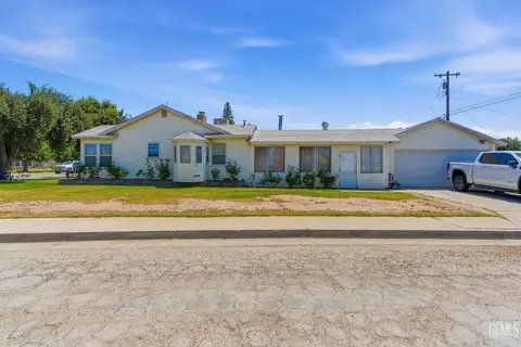 Exterior - 341 Plumtree Dr, Arvin, CA 93203 photo 3 of 6