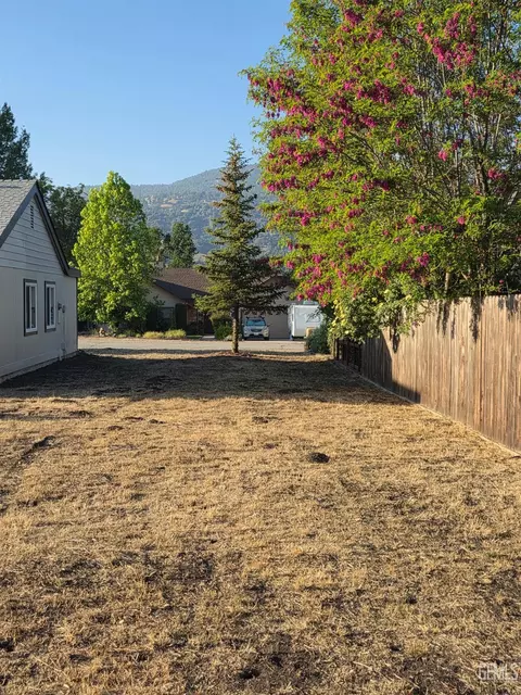 Exterior - 30040 Jamaica Dunes Dr, Tehachapi, CA 93561 photo 5 of 5