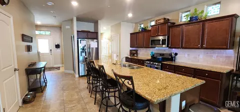 Kitchen - 9206 Red Pine Dr, Shafter, CA 93263 photo 2 of 3