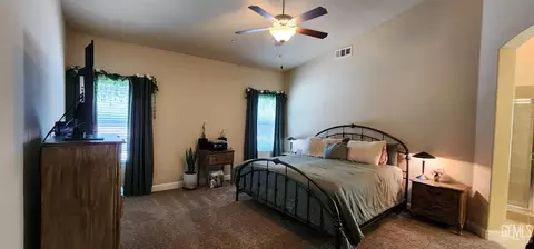 Bedroom - 9206 Red Pine Dr, Shafter, CA 93263 photo 1 of 3