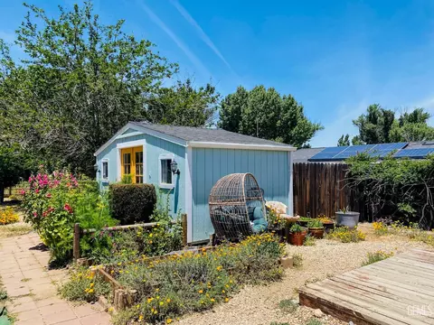 Exterior - 22817 Clover Spring Pl, Tehachapi, CA 93561 photo 7 of 11