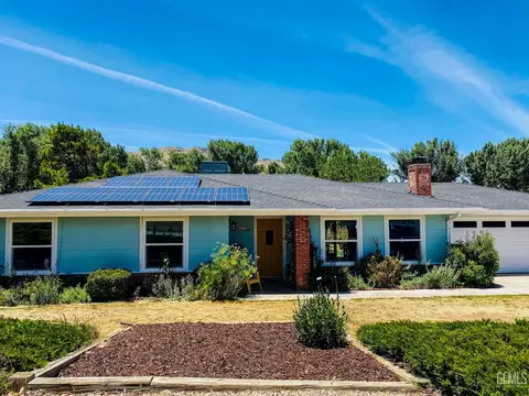 22817 Clover Spring Pl, Tehachapi, CA 93561