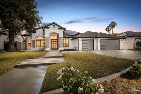 1205 Beckenham Pkwy, Bakersfield, CA 93311