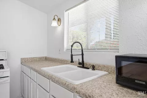 Other - 511 Harding Ave, Taft, CA 93268 photo 5 of 7
