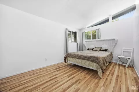 Bedroom - 511 Harding Ave, Taft, CA 93268 photo 1 of 4