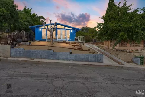 511 Harding Ave, Taft, CA 93268