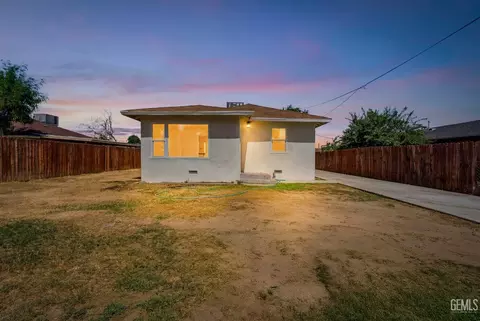 1021 S Brown St, Bakersfield, CA 93307