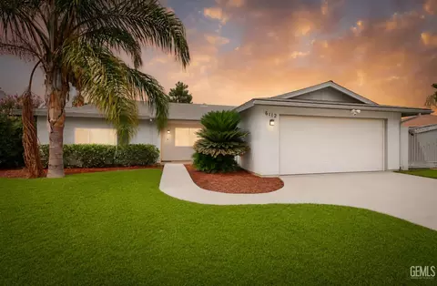 6112 Herb Way, Bakersfield, CA 93309