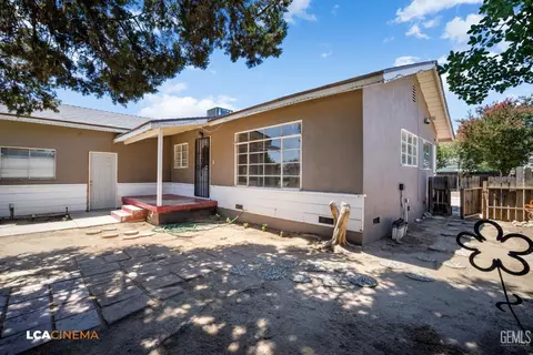 Exterior - 295 Elm St, Shafter, CA 93263 photo 3 of 7