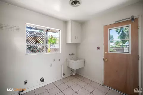 Other - 295 Elm St, Shafter, CA 93263 photo 5 of 5
