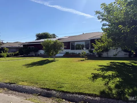 3017 Barnett St, Bakersfield, CA 93308