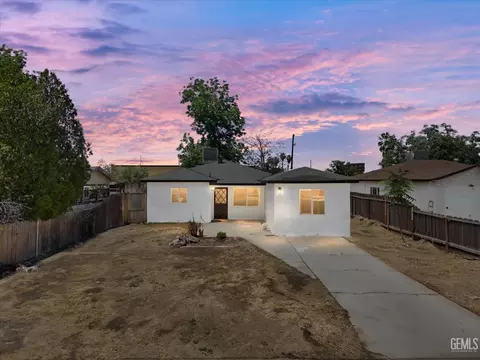 10112 Greenacres Dr, Bakersfield, CA 93312
