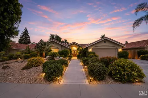 2612 Saint Gobain St, Bakersfield, CA 93311