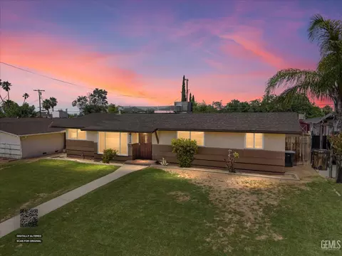 2712 Hollins St, Bakersfield, CA 93305