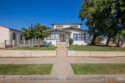 1910 Baker St, Bakersfield, CA 93305