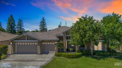 10200 Barnes Dr, Bakersfield, CA 93311