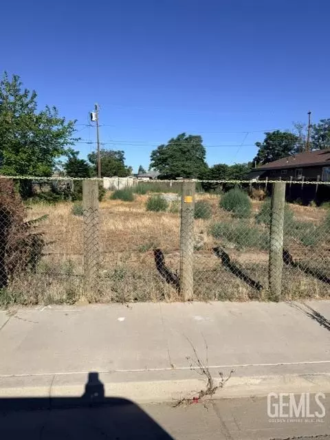 1875 D St, Wasco, CA 93280