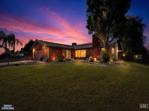 1519 7th Pl, Delano, CA 93215