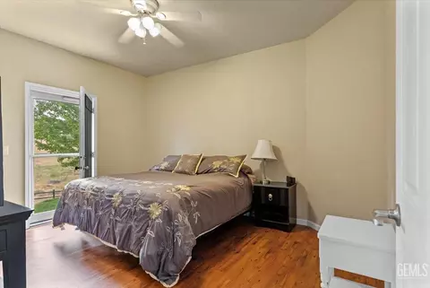 Bedroom - 21441 State Highway 202, Tehachapi, CA 93561 photo 1 of 1