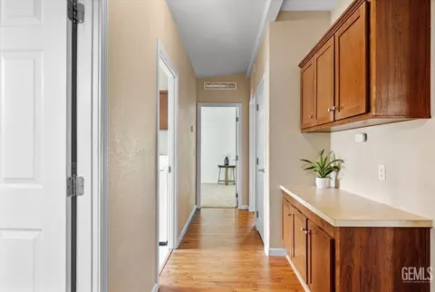 Entry Way - 21441 State Highway 202, Tehachapi, CA 93561 photo 4 of 4