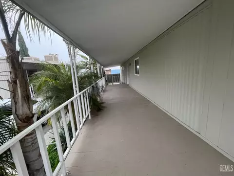 16 Torrey Pine Ln, Bakersfield, CA 93308 photo 21