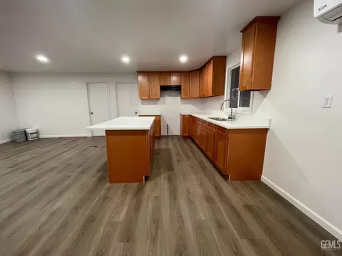 16 Torrey Pine Ln, Bakersfield, CA 93308 photo 7