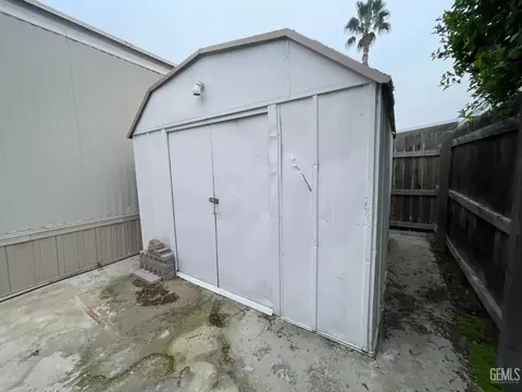 16 Torrey Pine Ln, Bakersfield, CA 93308 photo 25