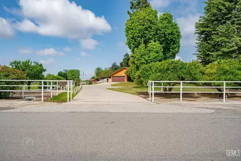 5001 Fallgatter St, Bakersfield, CA 93308