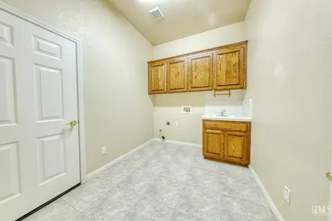 Other - 23780 Coyote Ct, Tehachapi, CA 93561 photo 13 of 17