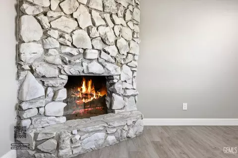 Living - 101 Irene St, Taft, CA 93268 photo 3 of 7