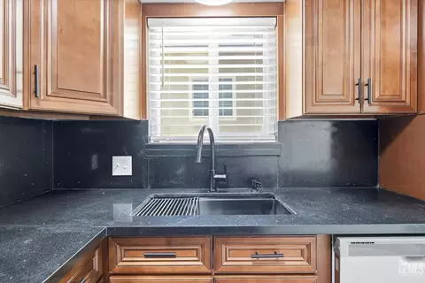 Kitchen - 101 Irene St, Taft, CA 93268 photo 3 of 3