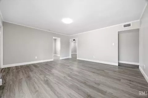 Living - 101 Irene St, Taft, CA 93268 photo 7 of 7